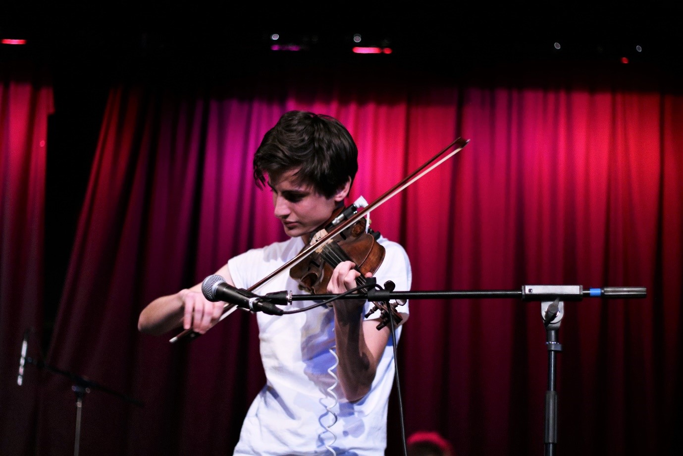 Take the Stage – Battle of the Bands